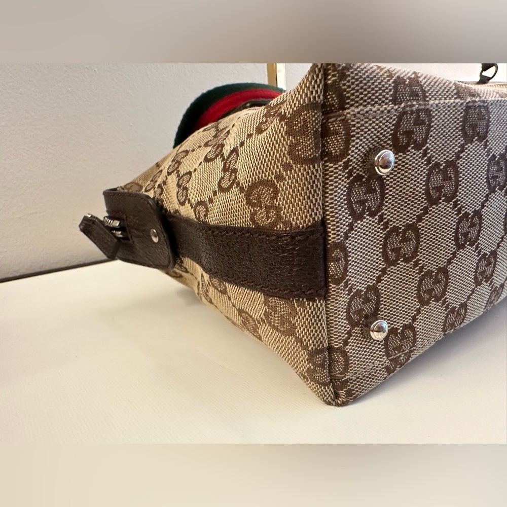 Gucci Beige GG Canvas Tote with Green and Red Striped Handles - Picture 8 of 12